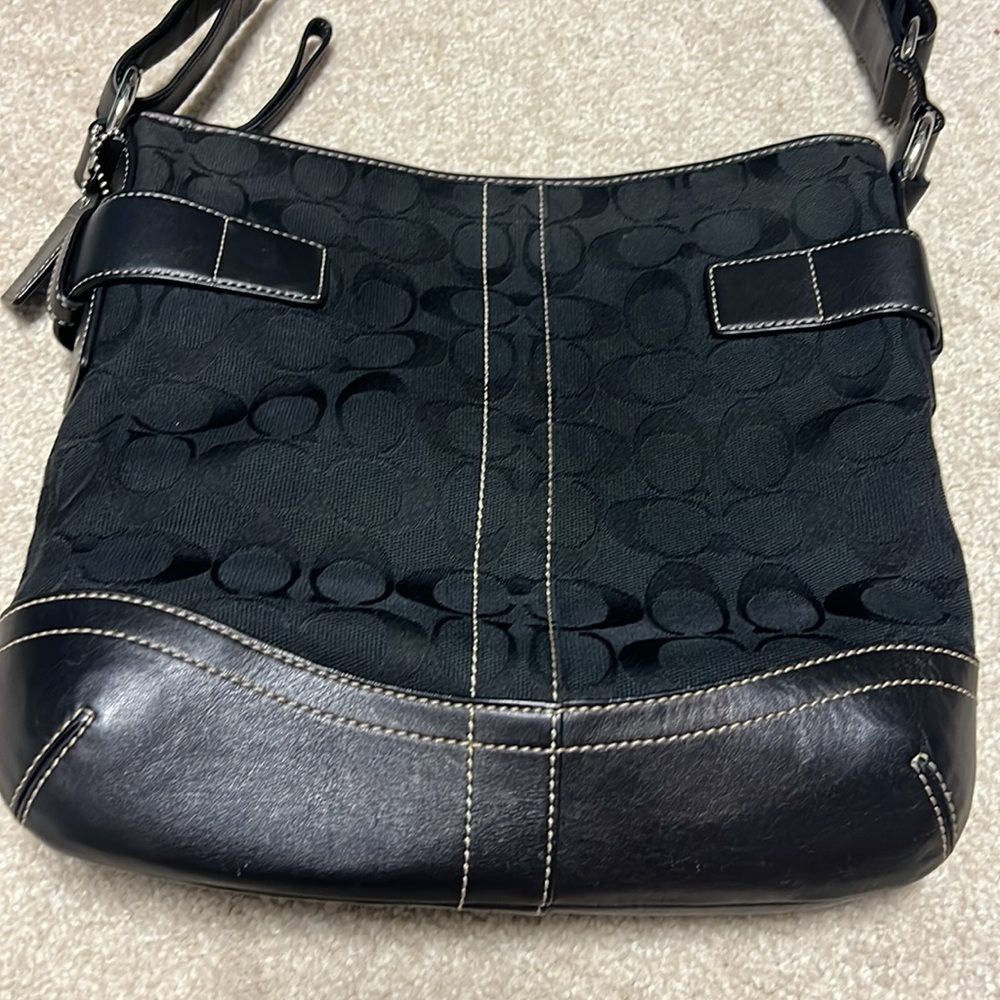 Coach Leather Black Shoulder Purse with Matching Coin Wallet - Picture 15 of 17